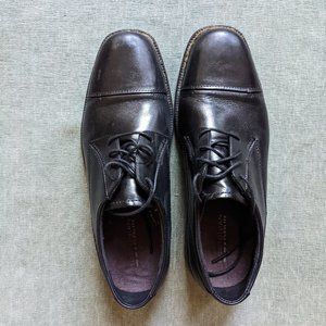Wenham Size 10.5 Black Dress Shoes